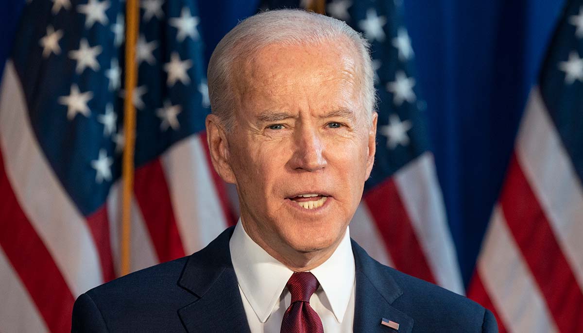 Stocks down as banking fears continue and more financial news