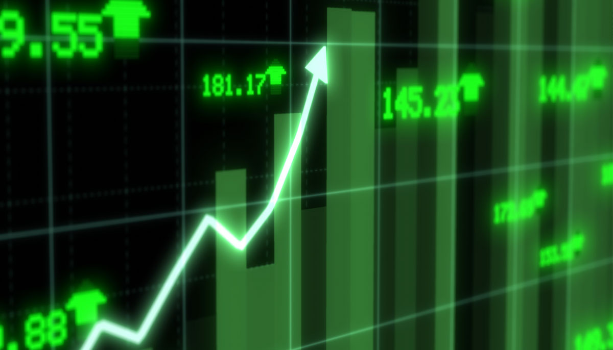 Stock Market Holds breath, Rises Ahead of Election