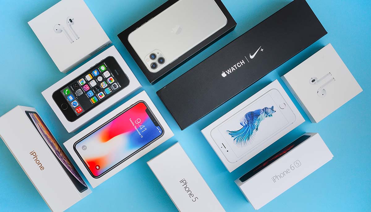 Stock futures tumble, Apple’s concerning numbers and More Financial News