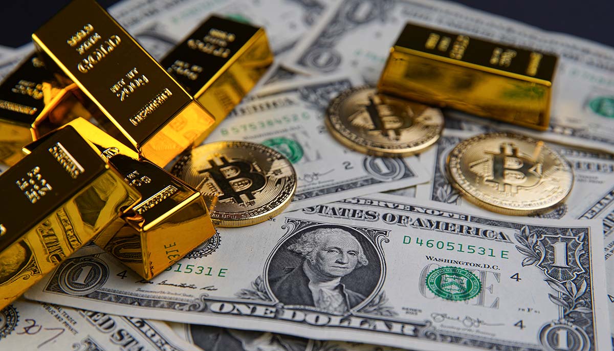 Stock slip, Majority of WEF economists see recession, and More financial news